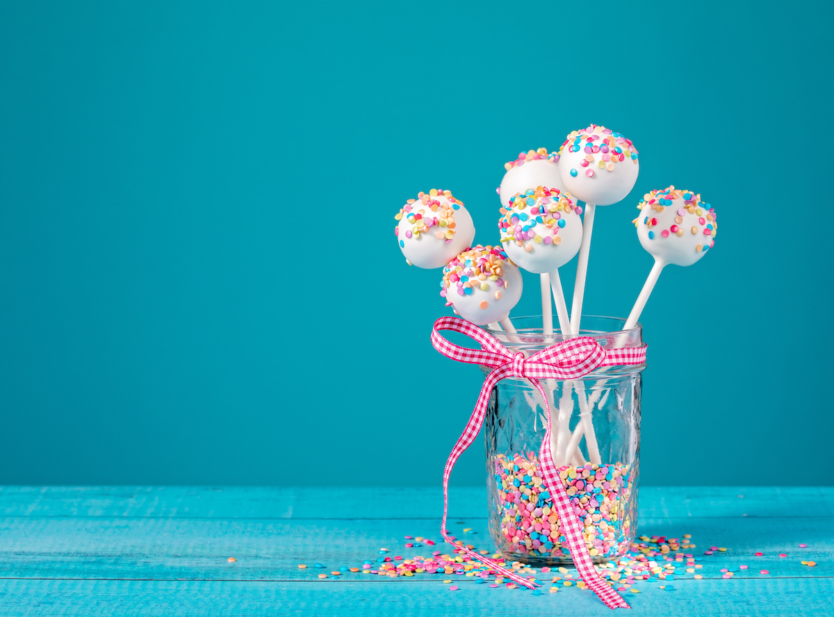 10 Tips and Variations How to Make Cake Pops from Leftover Cake A